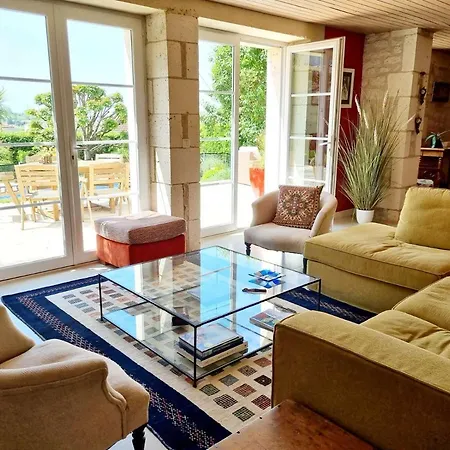 Apartament Grande Maison Centre Avec Jardin Et Piscine